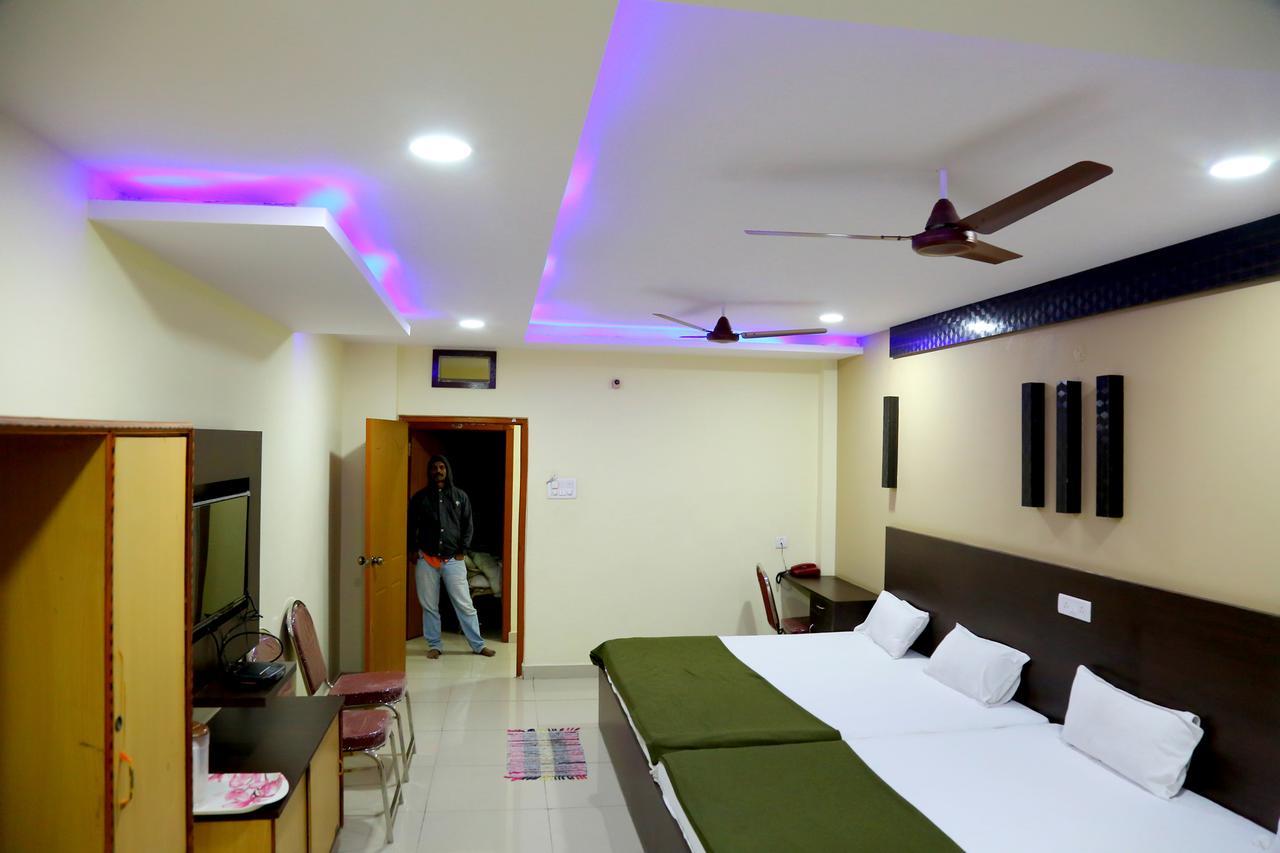 Divya Lodge Haïdarabad Extérieur photo