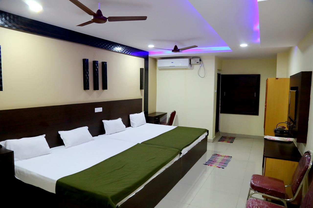 Divya Lodge Haïdarabad Extérieur photo