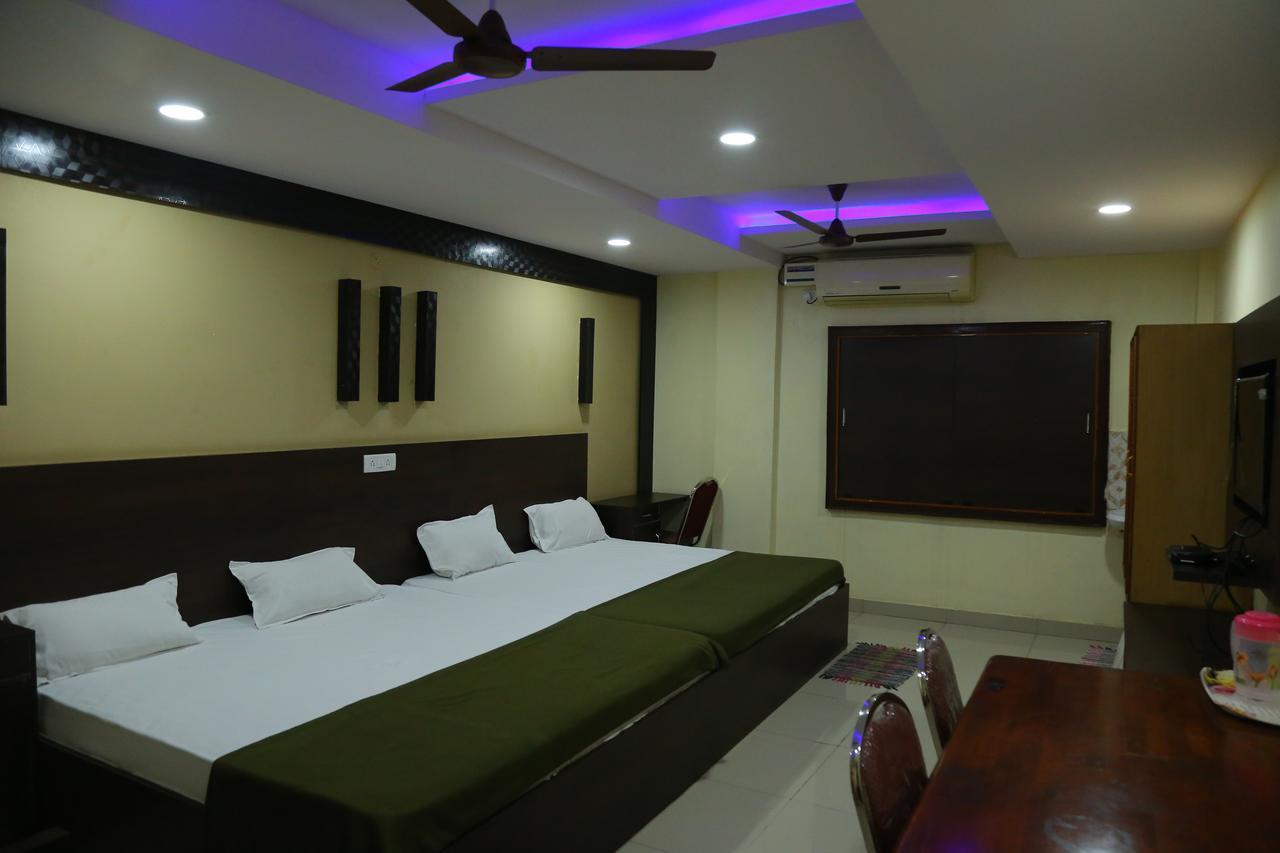Divya Lodge Haïdarabad Extérieur photo