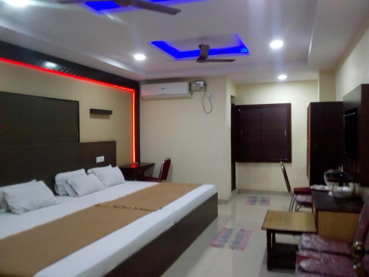 Divya Lodge Haïdarabad Extérieur photo